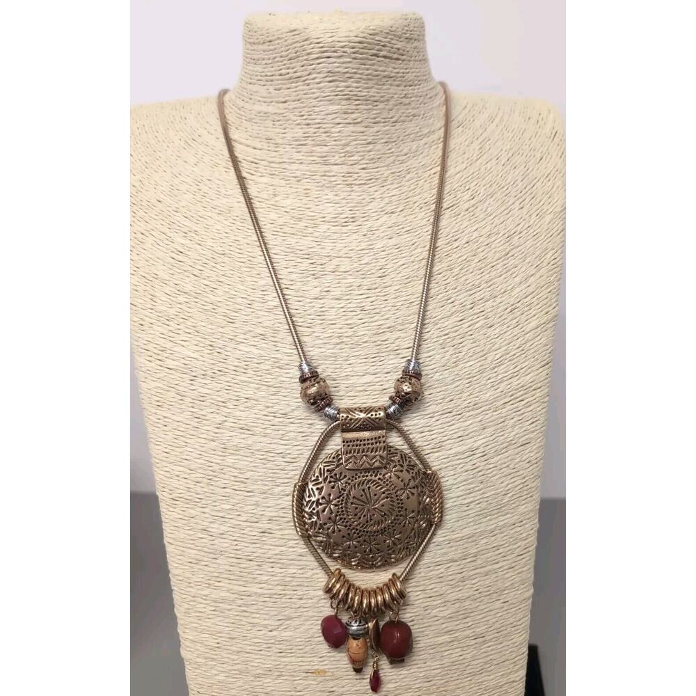 Chicos‎ 15-20" Gold Corded Necklace With Pendant